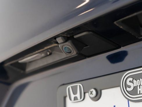 Used 2023 Toyota Highlander L image 11