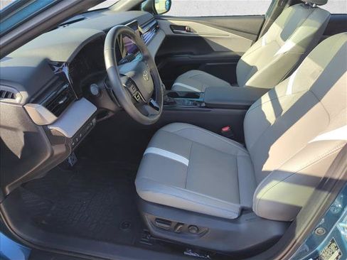 Certified 2025 Toyota Camry SE w/ Convenience Package FWD image 11