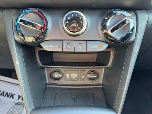 Used 2021 Hyundai Kona SEL Plus image 19