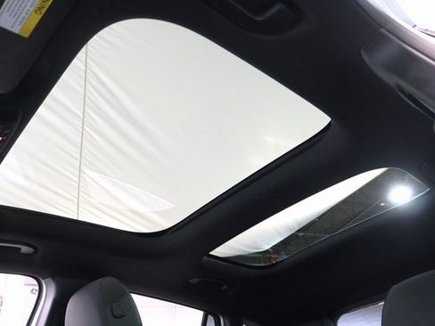 Certified 2025 Mercedes-Benz GLA 250 4MATIC image 9