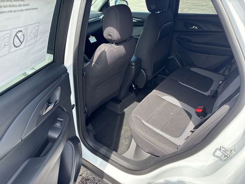 New 2026 Chevrolet TrailBlazer LT w/ LT Cold Weather Package FWD image 15
