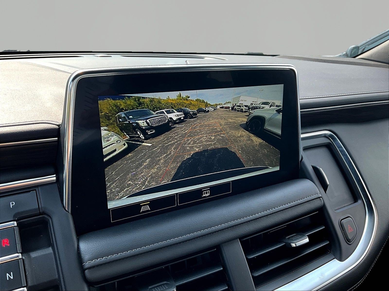 Used 2021 Chevrolet Tahoe Z71 w/ Rear Media and Nav Package AWD/4WD image 14