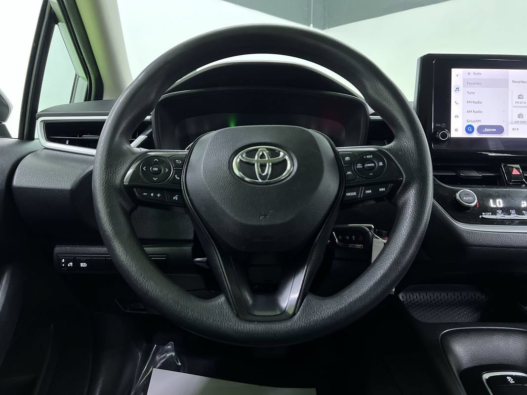 Used 2023 Toyota Corolla LE FWD image 21