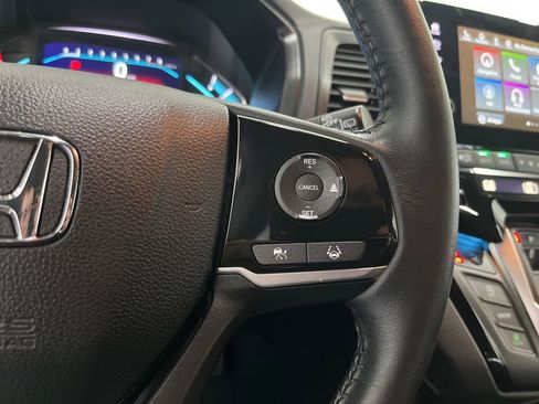 Used 2023 Honda Odyssey Touring image 8