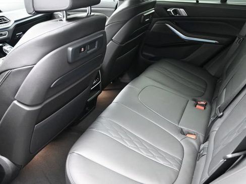 Used 2022 BMW X5 xDrive45e w/ M Sport Package AWD/4WD image 21