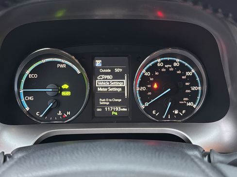 Used 2016 Toyota RAV4 XLE image 28