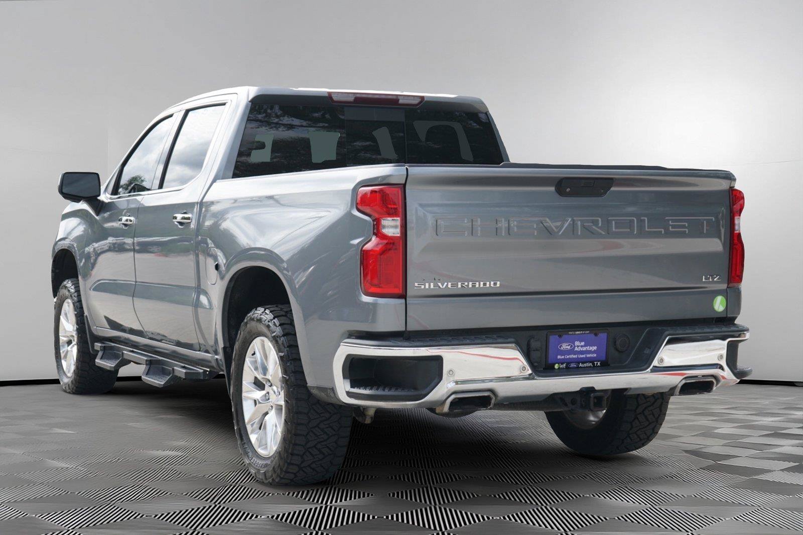 Used 2019 Chevrolet Silverado 1500 LTZ w/ LTZ Premium Package AWD/4WD image 6