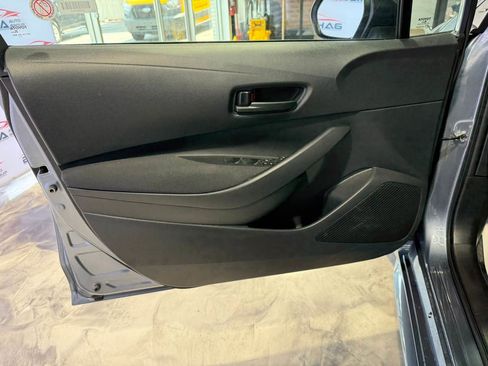 Used 2025 Toyota Corolla LE image 16