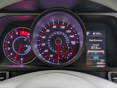 Certified 2023 Hyundai Elantra SEL image 26