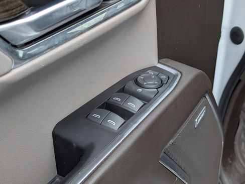 Used 2023 Chevrolet Silverado 1500 LT Trail Boss w/ LT Trail Boss Premium Package image 16