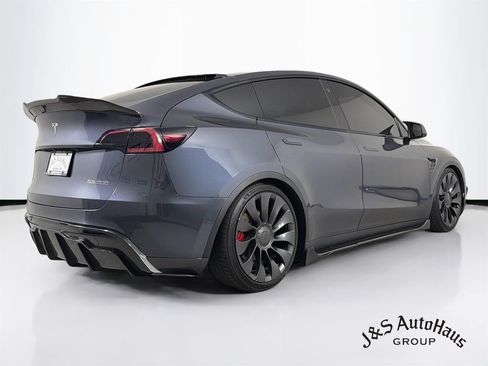 Used 2021 Tesla Model Y Performance AWD/4WD image 7