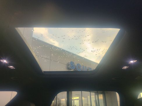 Used 2023 Chevrolet Traverse RS w/ LPO, Floor Liner Package image 17