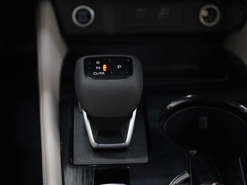 Used 2023 Nissan Rogue SL image 19