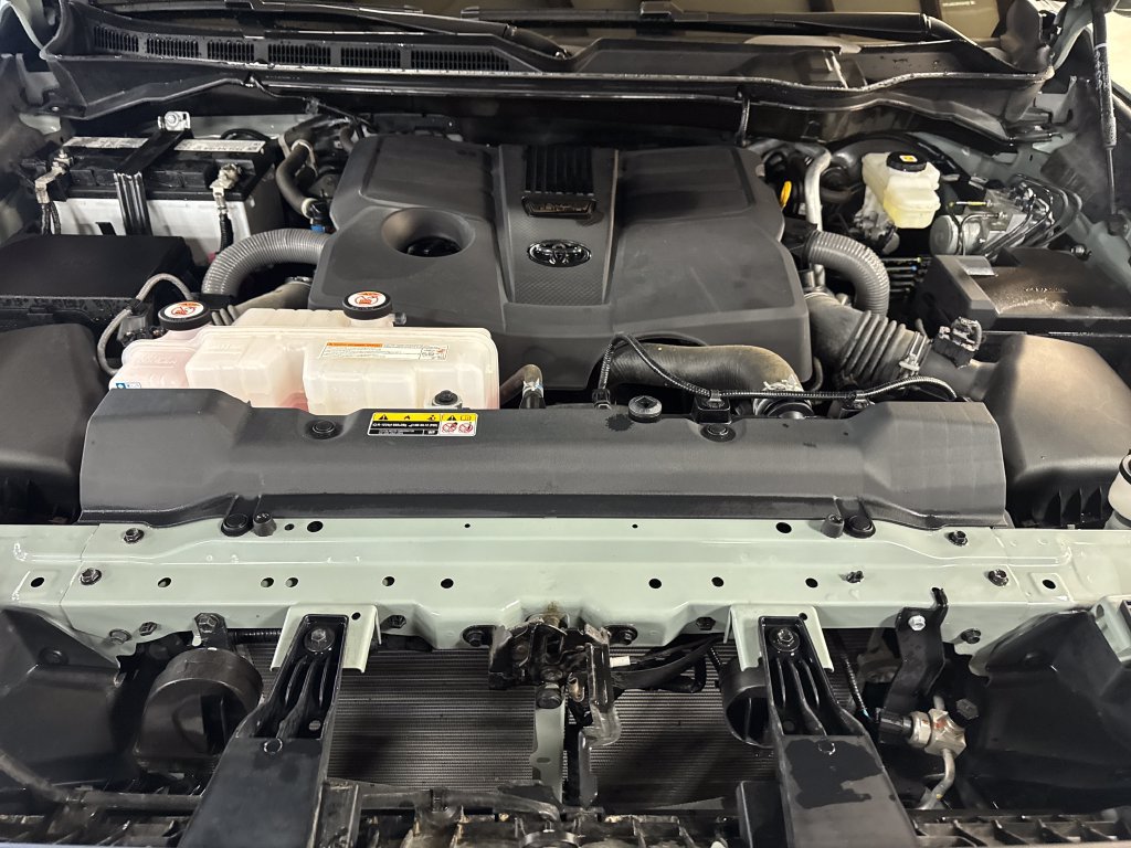 Used 2024 Toyota Tundra SR5 w/ SR5 Premium Package AWD/4WD image 9