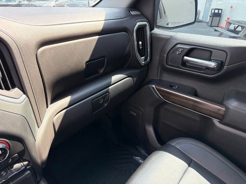 Used 2021 Chevrolet Silverado 1500 LT Trail Boss w/ Convenience Package II AWD/4WD image 29