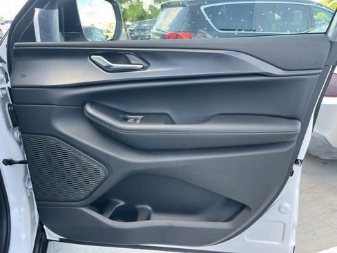 New 2025 Jeep Grand Cherokee Laredo image 23