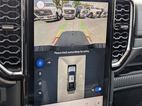 New 2025 Ford Ranger Lariat w/ FX4 Off-Road Package image 21