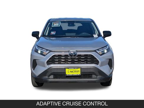 Used 2024 Toyota RAV4 LE image 4