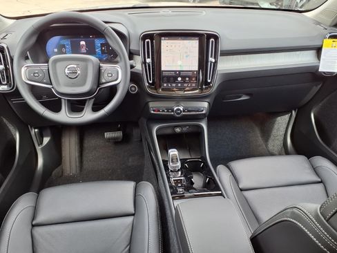 New 2026 Volvo XC40 B5 Ultra AWD/4WD image 11
