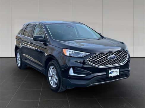 Used 2023 Ford Edge SEL image 7