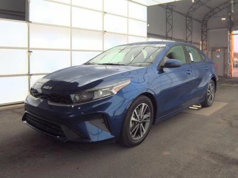 Certified 2024 Kia Forte LXS image 1