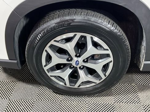 Certified 2024 Subaru Forester Premium AWD/4WD image 28