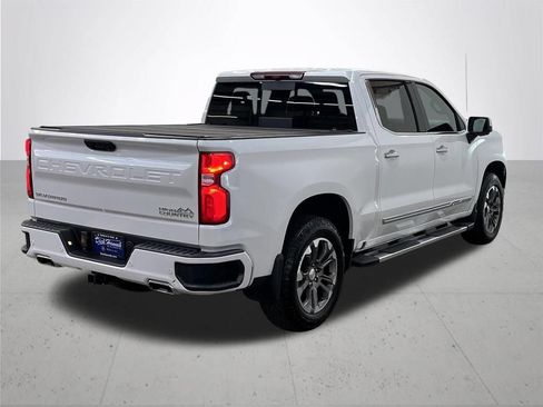 Used 2025 Chevrolet Silverado 1500 High Country w/ Z71 Off-Road Package AWD/4WD image 10