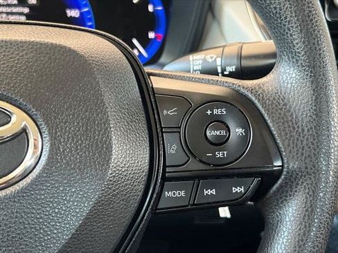 Certified 2022 Toyota Corolla LE FWD image 25