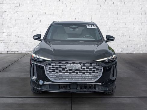 Certified 2025 Audi Q5 Premium Plus AWD/4WD image 3