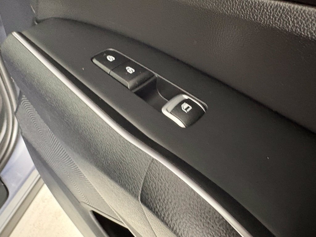 Used 2023 Kia Sorento S w/ Panoramic Sunroof Package FWD image 13
