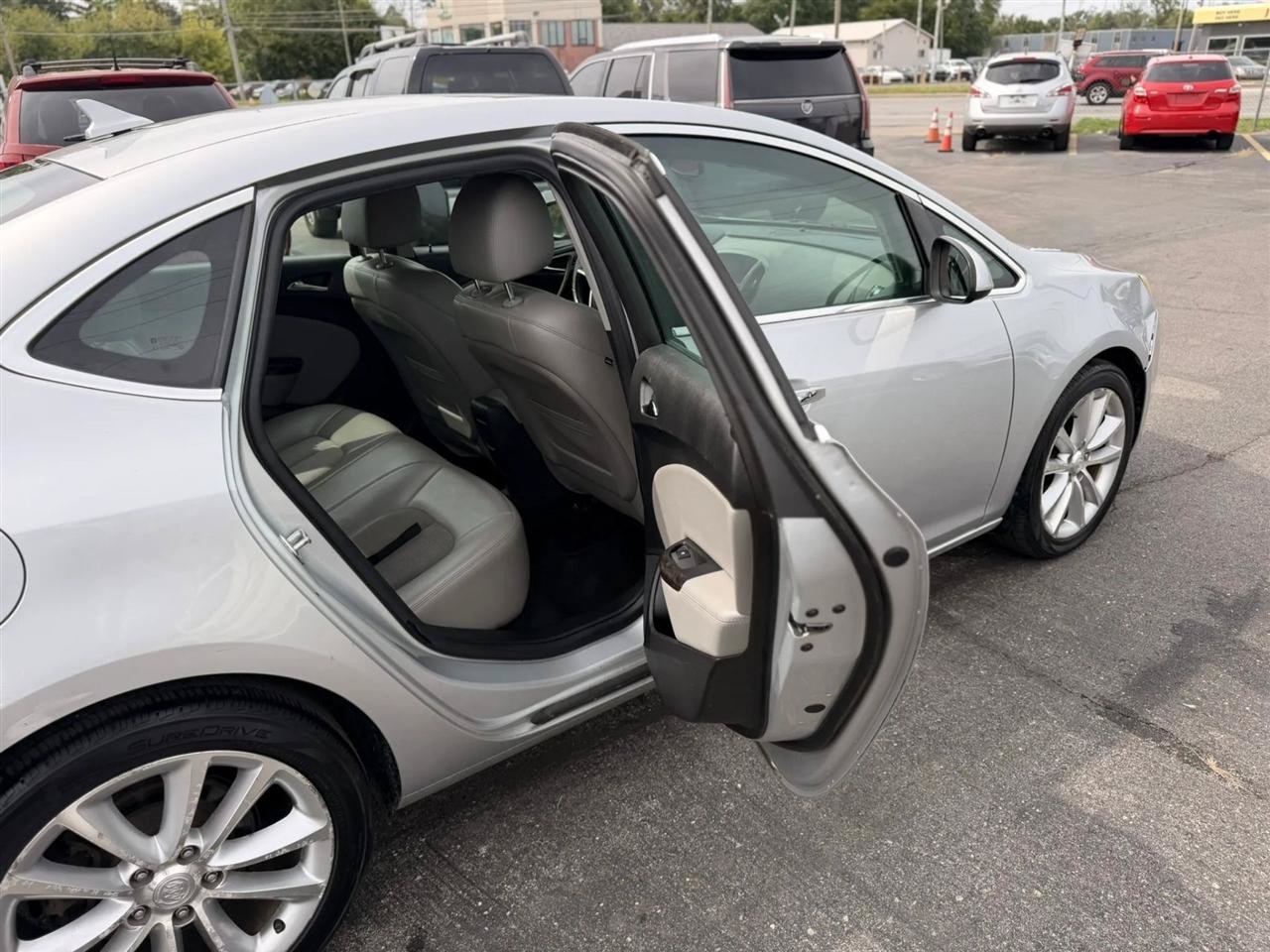 Used 2014 Buick Verano Convenience FWD image 25
