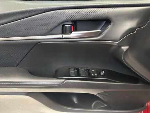 Used 2025 Toyota Camry XSE FWD image 21
