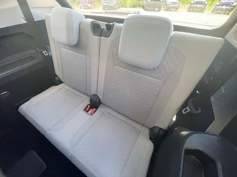 Used 2021 Volkswagen Tiguan S FWD image 8
