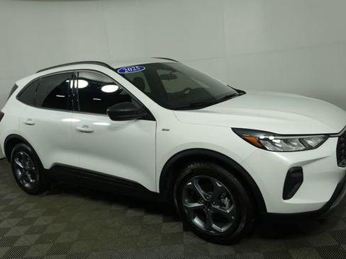 Certified 2025 Ford Escape ST-Line w/ Tech Pack #1 image 2