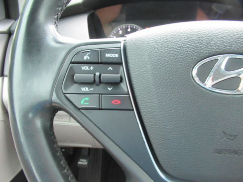 Used 2016 Hyundai Sonata Sport w/ Option Group 1V FWD image 24