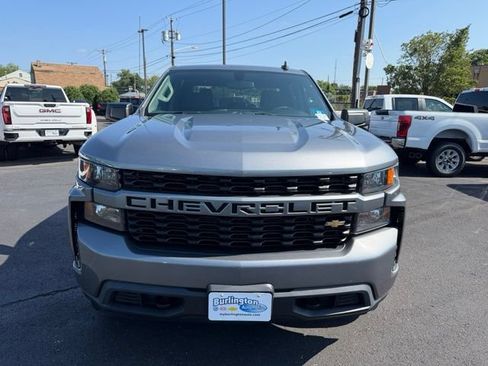 Used 2020 Chevrolet Silverado 1500 Custom w/ Custom Value Package AWD/4WD image 2