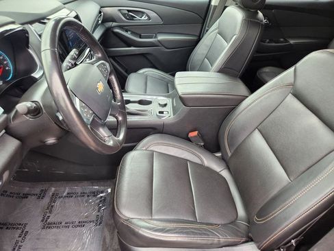 Used 2020 Chevrolet Traverse Premier w/ LPO, Black Accent Package image 5