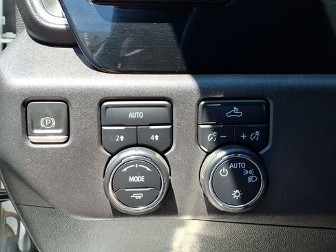 Certified 2023 Chevrolet Silverado 1500 LT AWD/4WD image 11