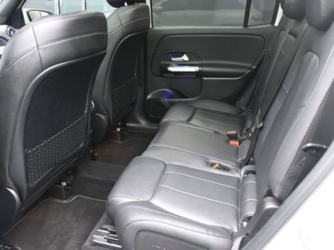 Used 2020 Mercedes-Benz GLB 250 GLB 250 w/ Premium Package image 23