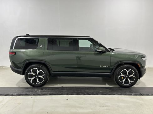 Used 2023 Rivian R1S Adventure image 6