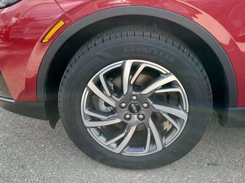 Certified 2023 Lincoln Corsair FWD image 12