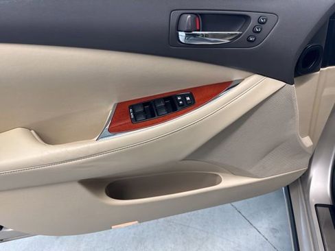 Used 2012 Lexus ES 350 FWD image 16