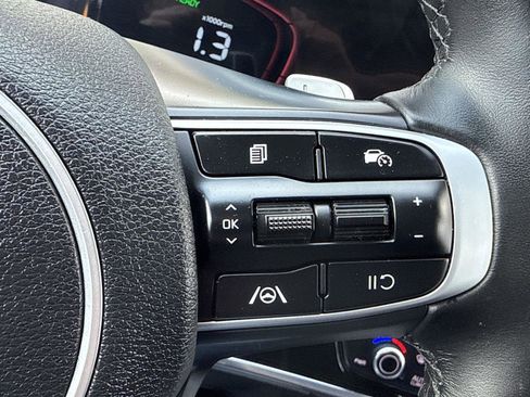 Used 2023 Kia Sportage EX image 19