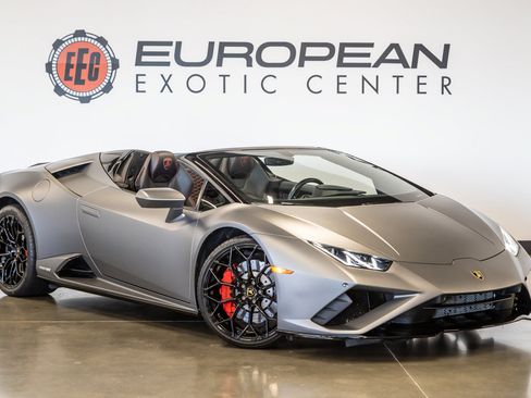 Used 2021 Lamborghini Huracan EVO RWD image 1