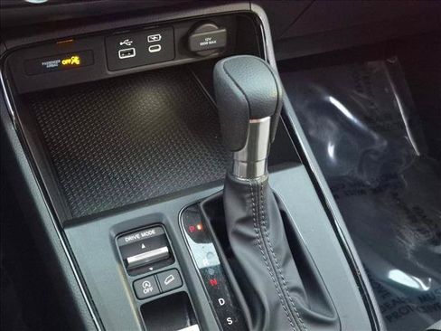 Used 2024 Honda CR-V EX image 11
