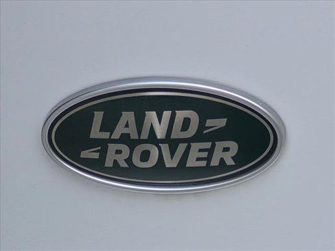 Used 2023 Land Rover Defender 90 S AWD/4WD image 18