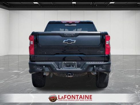 Used 2023 Chevrolet Silverado 1500 ZR2 w/ ZR2 Bison Edition AWD/4WD image 4