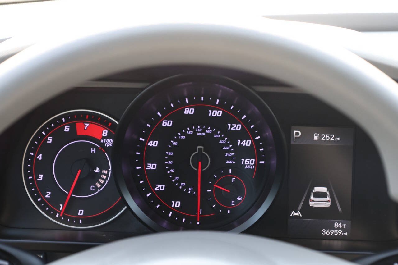 Used 2022 Hyundai Elantra SEL FWD image 18