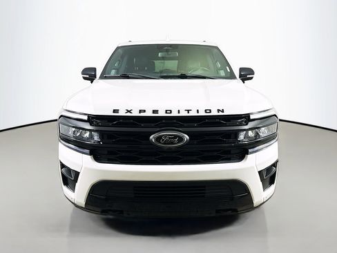 Used 2022 Ford Expedition Max Limited image 2