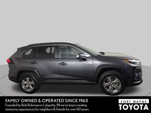 Used 2024 Toyota RAV4 XLE AWD/4WD image 5